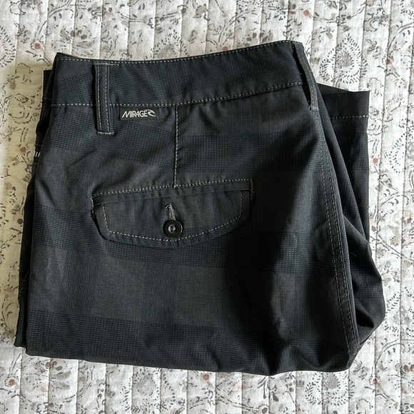 Ripcurl Men’s Hybrid Short (Water/Land 32) - Barely Used - Picture 3 of 3